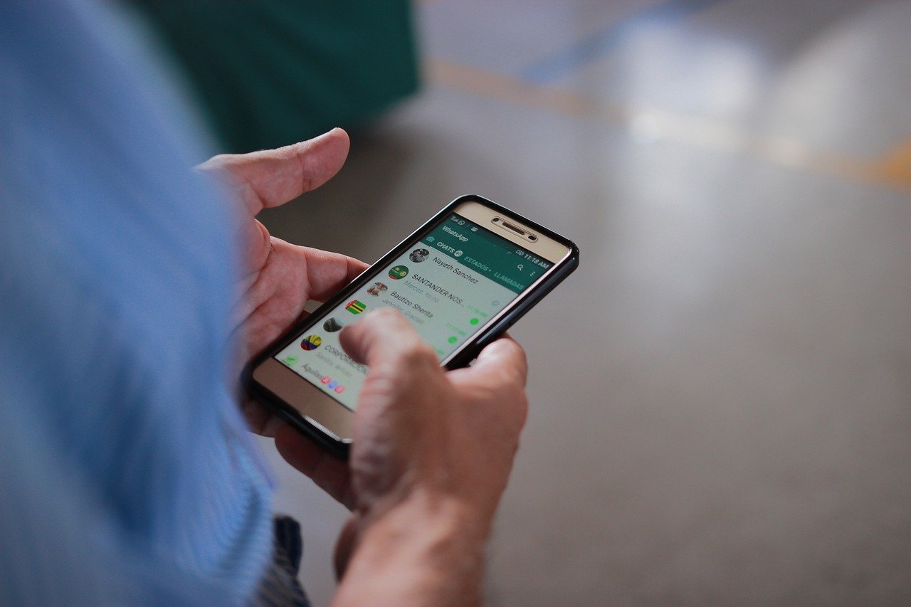 Biografias para WhatsApp Escritas para Copiar e Colar