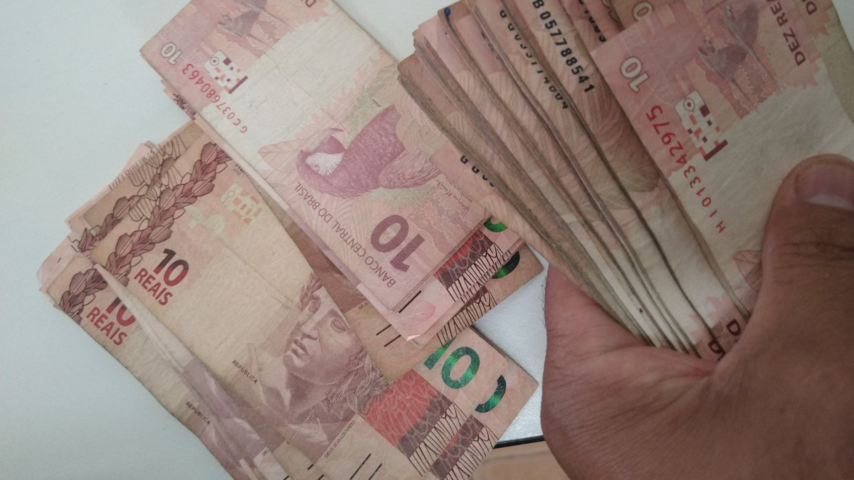 sonhar com nota de 10 reais