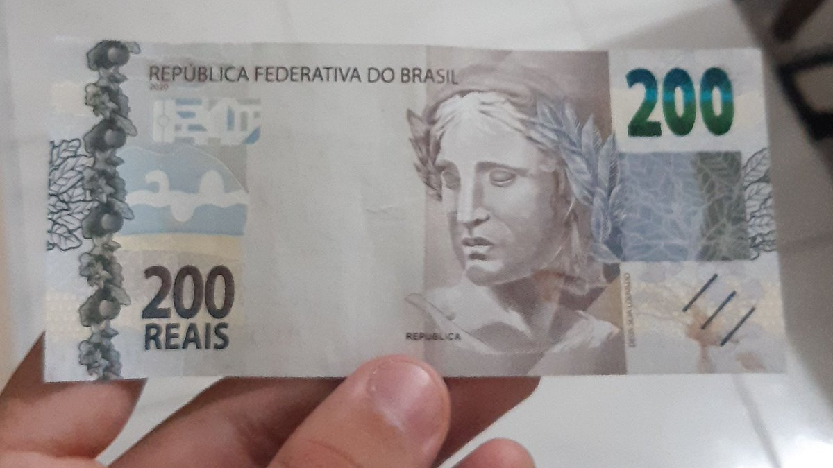 sonhar com nota de 200 reais