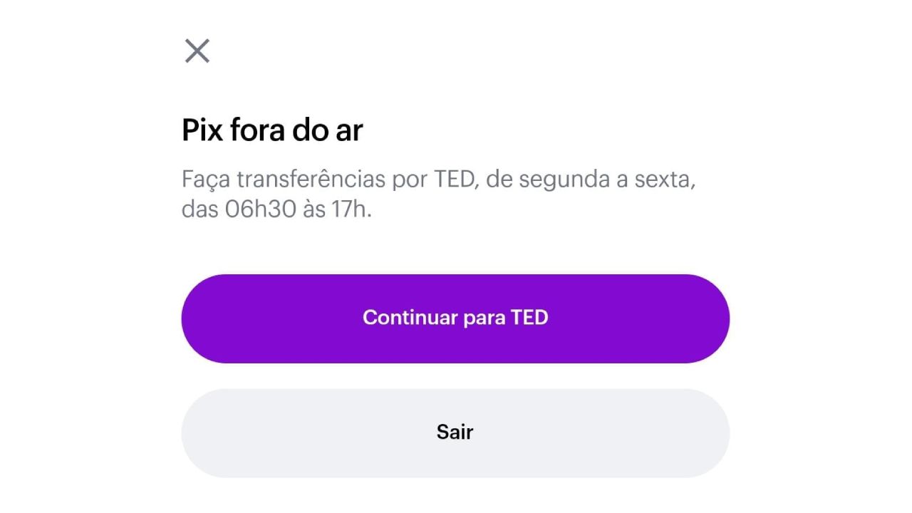 Tela de erro no smartphone indicando aplicativo do nubank fora do ar em 2026
