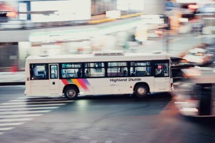 Aumento nas tarifas de transporte público afeta sete capitais em 2025