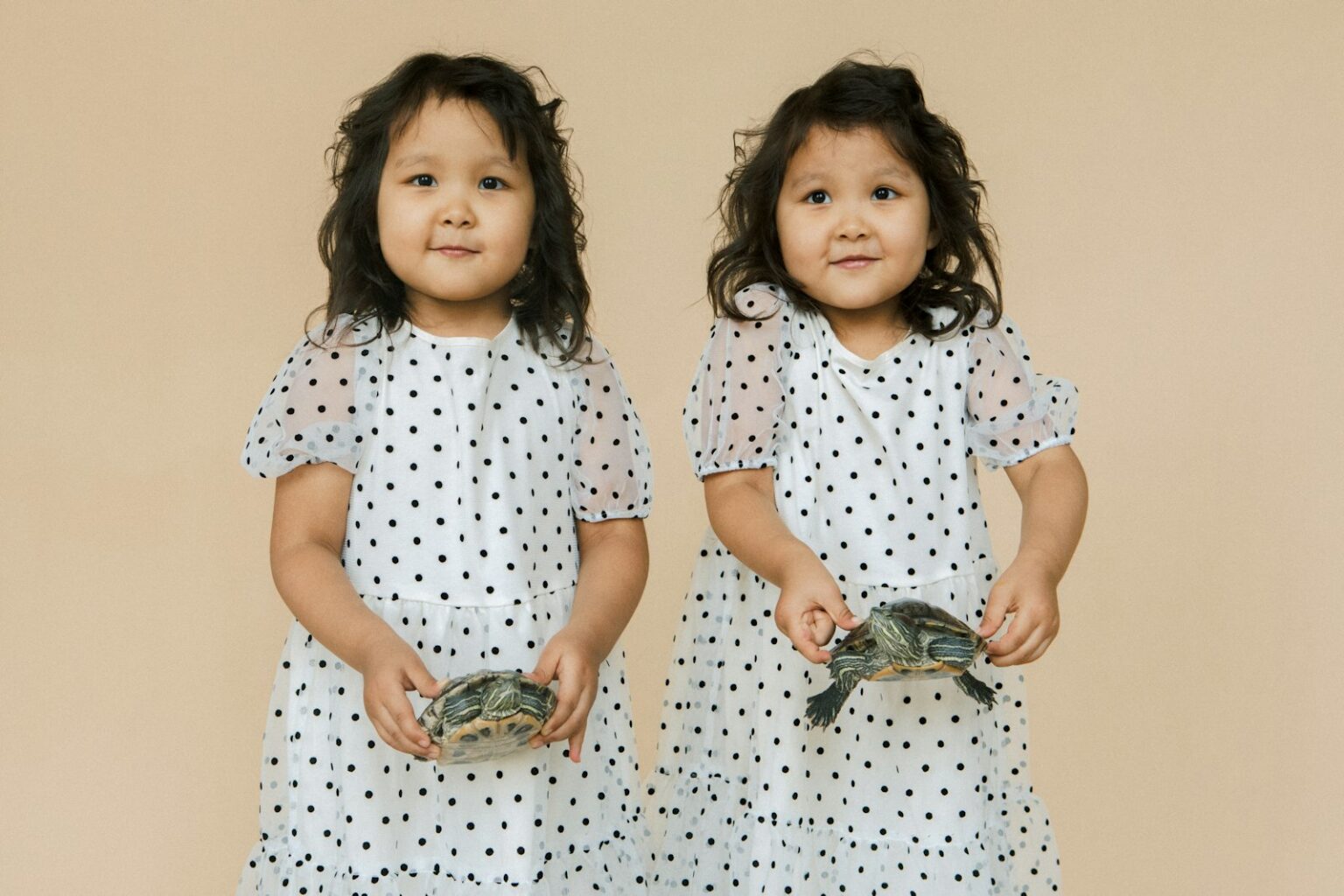 Nomes para meninas gêmeas que combinam e iniciam com a mesma letra