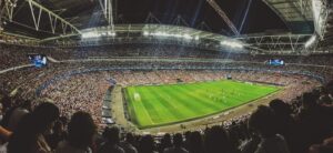 Emoção e gols no futebol brasileiro e internacional marcam a agenda esportiva desta terça (20)