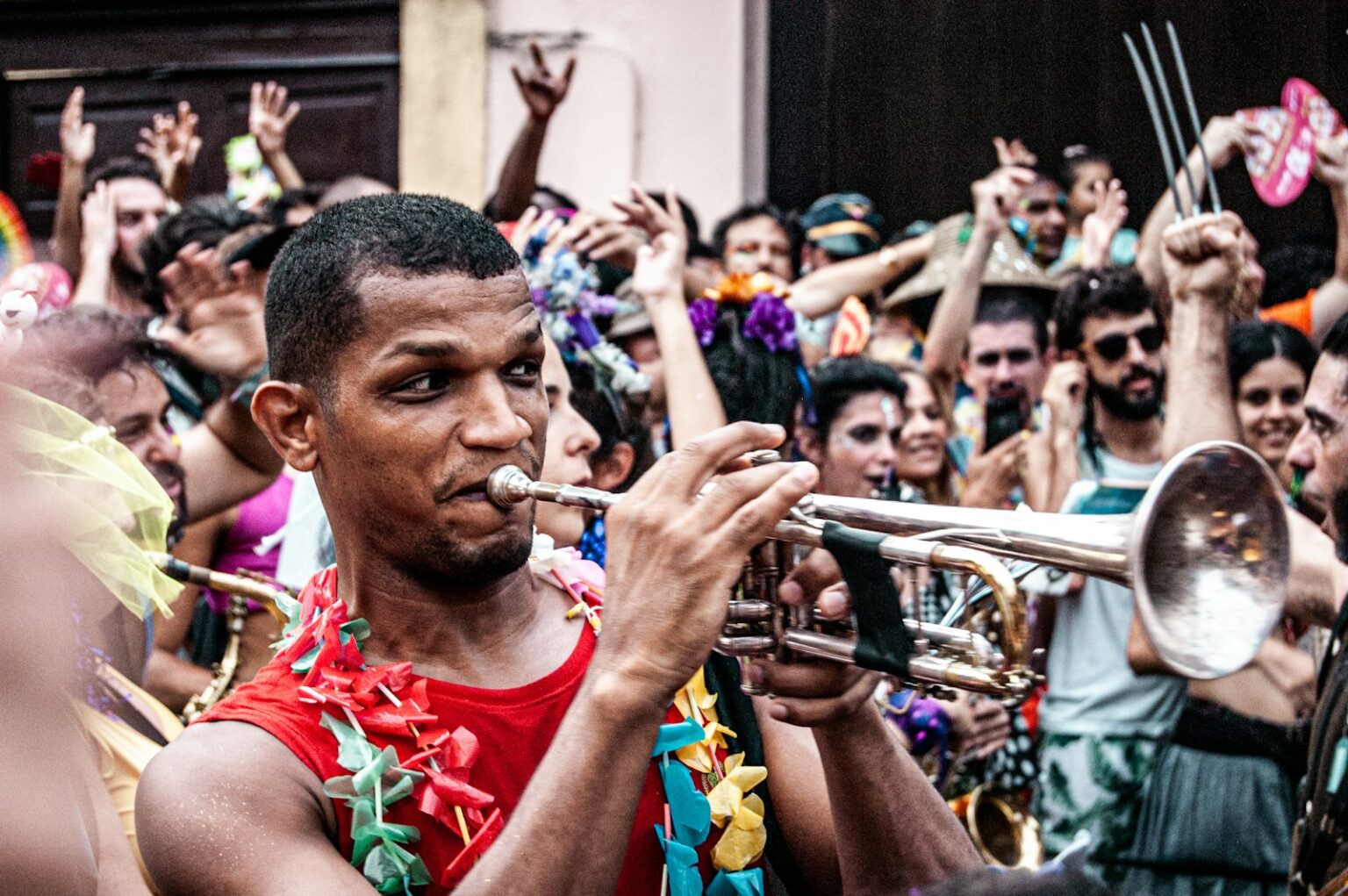Carnaval 2024: como o evento fortalece a economia do país