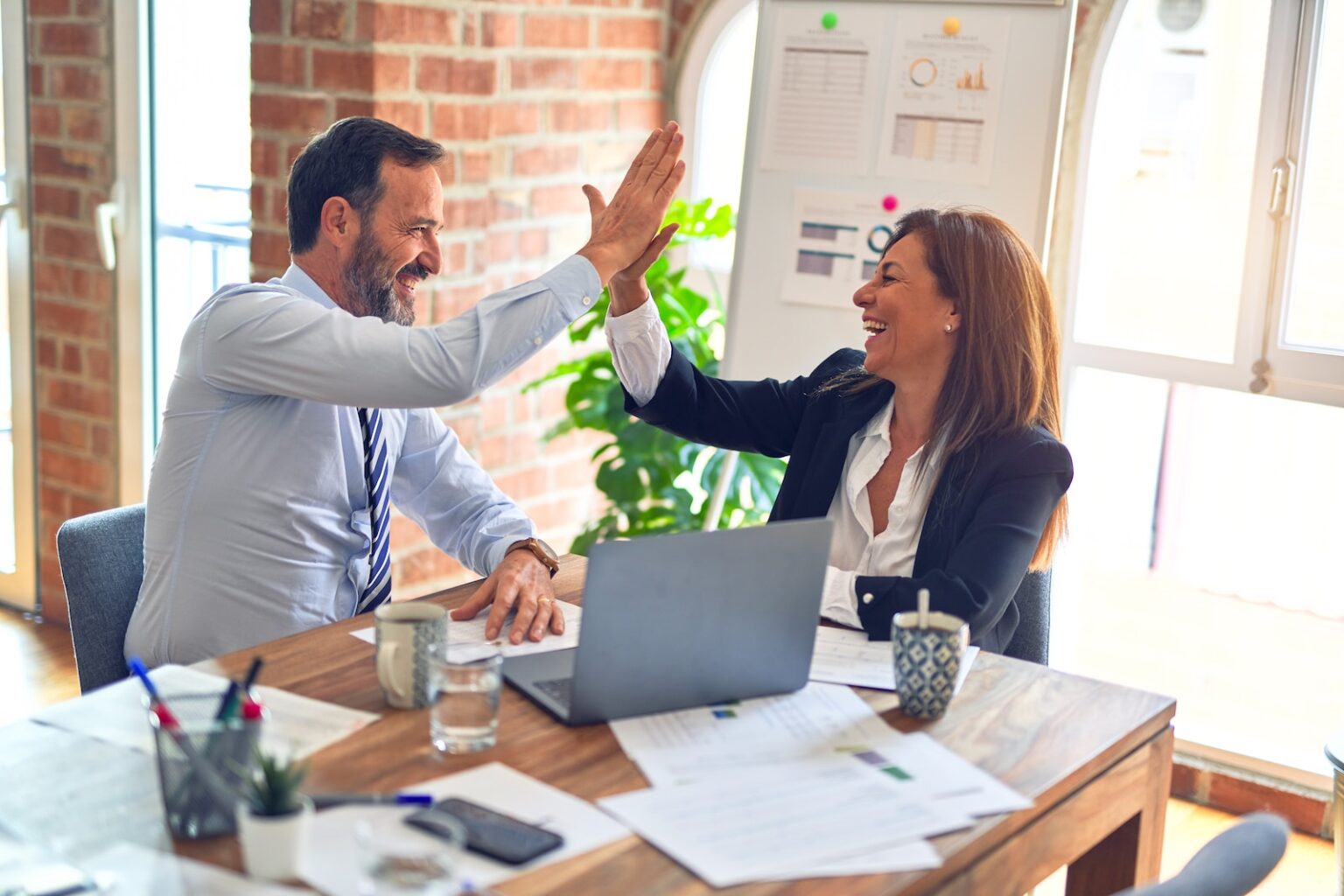 Empréstimo com score baixo: 4 melhores alternativas fáceis de aprovar