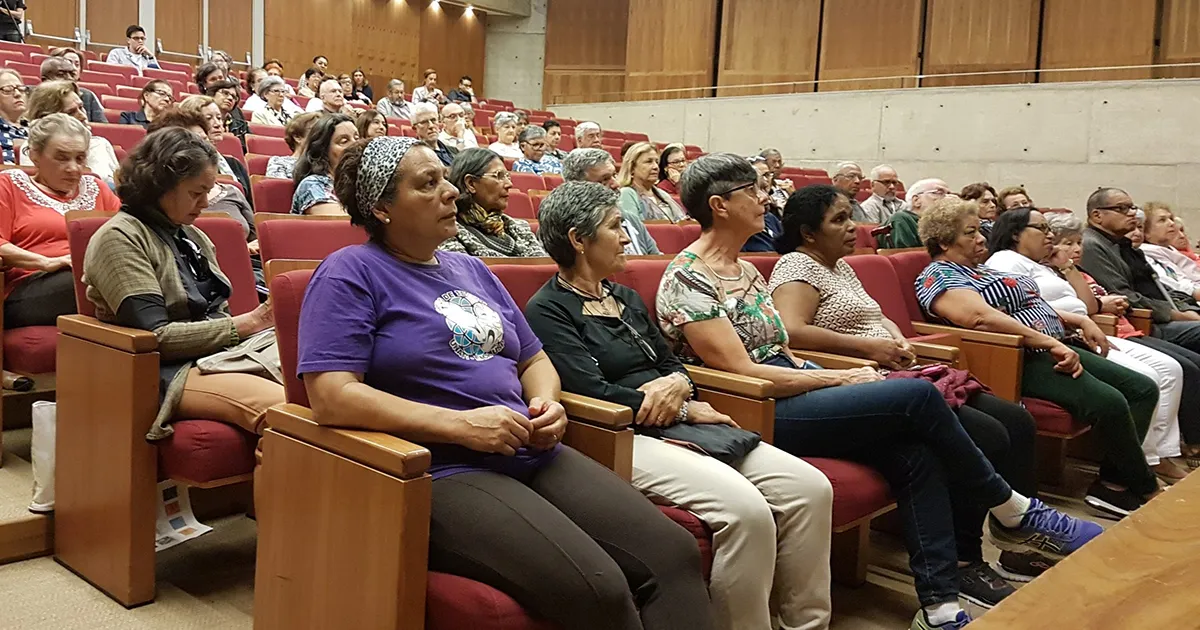 USP abre inscrições para cursos gratuitos voltados para idosos