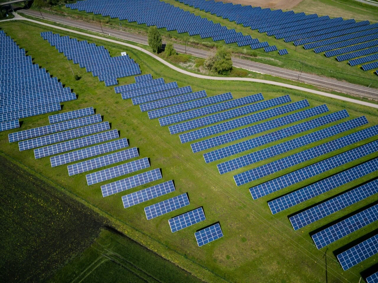 Investimento em Energia Renovável: Parque Solar Fotovoltaico