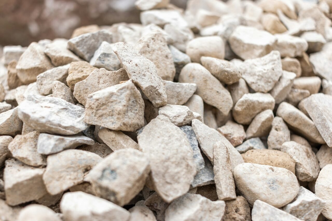 pedras de calcário utilizadas na calagem do solo