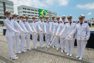 Mulheres no serviço militar: 1.500 vagas para Marinha, Exército e Aeronáutica a partir de 2025