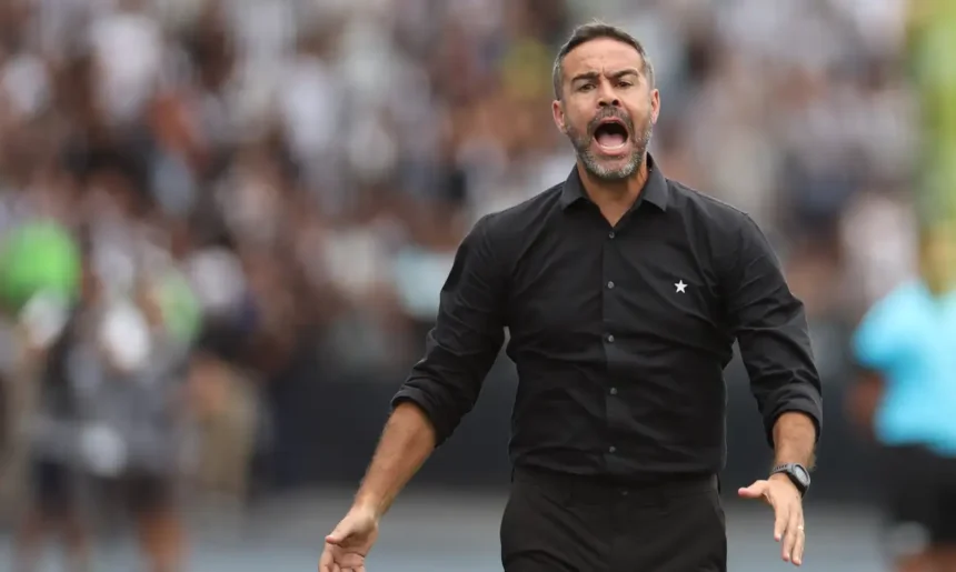 Técnico Artur Jorge deixa o comando do Botafogo após conquistas