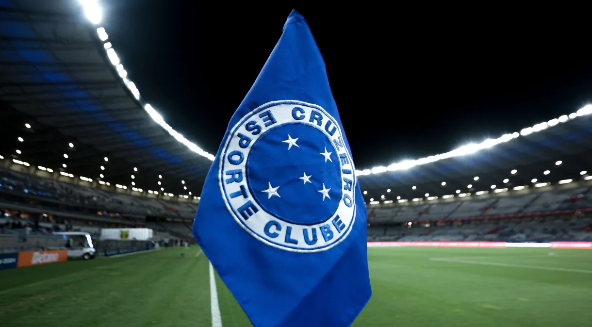 Cruzeiro confirma número da camisa de Sinisterra em anúncio crucial
