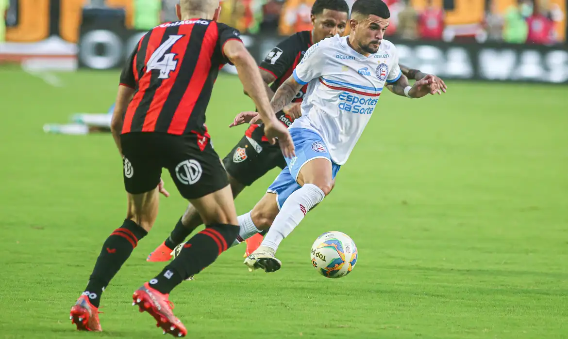 A rivalidade baiana esquenta com Bahia e Vitória em campo neste sábado (01)