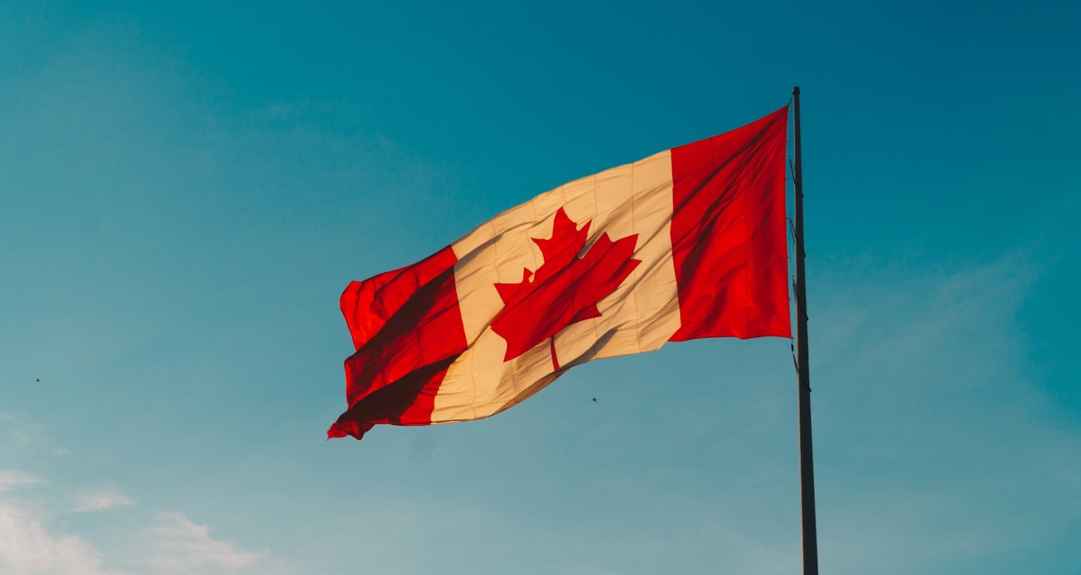 Trump promete anexar Canadá e controlar Groenlândia e Panamá