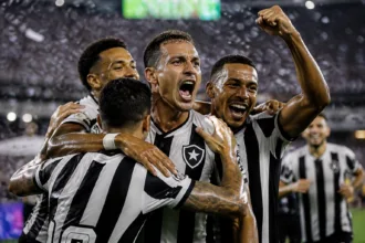 Botafogo vence Caracas e assegura melhor campanha na Sul-Americana
