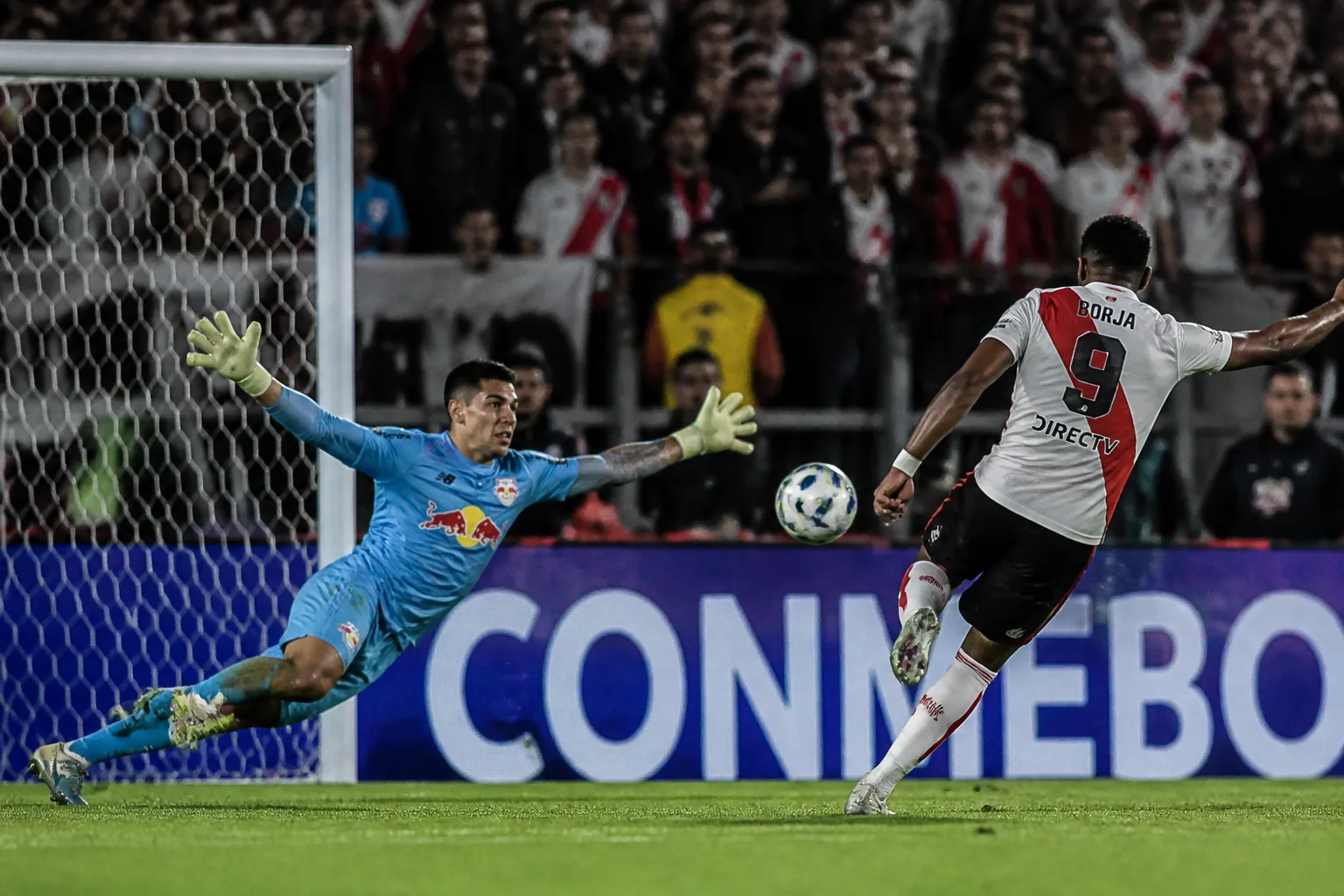 Bragantino empata com River Plate e complica classificação na Sul-Americana