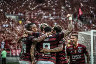 Flamengo encerra primeiro turno com vitória e analisa reforços