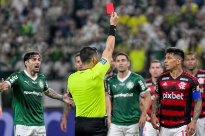 Palmeiras vence Flamengo e gera polêmica com expulsão de Carrascal