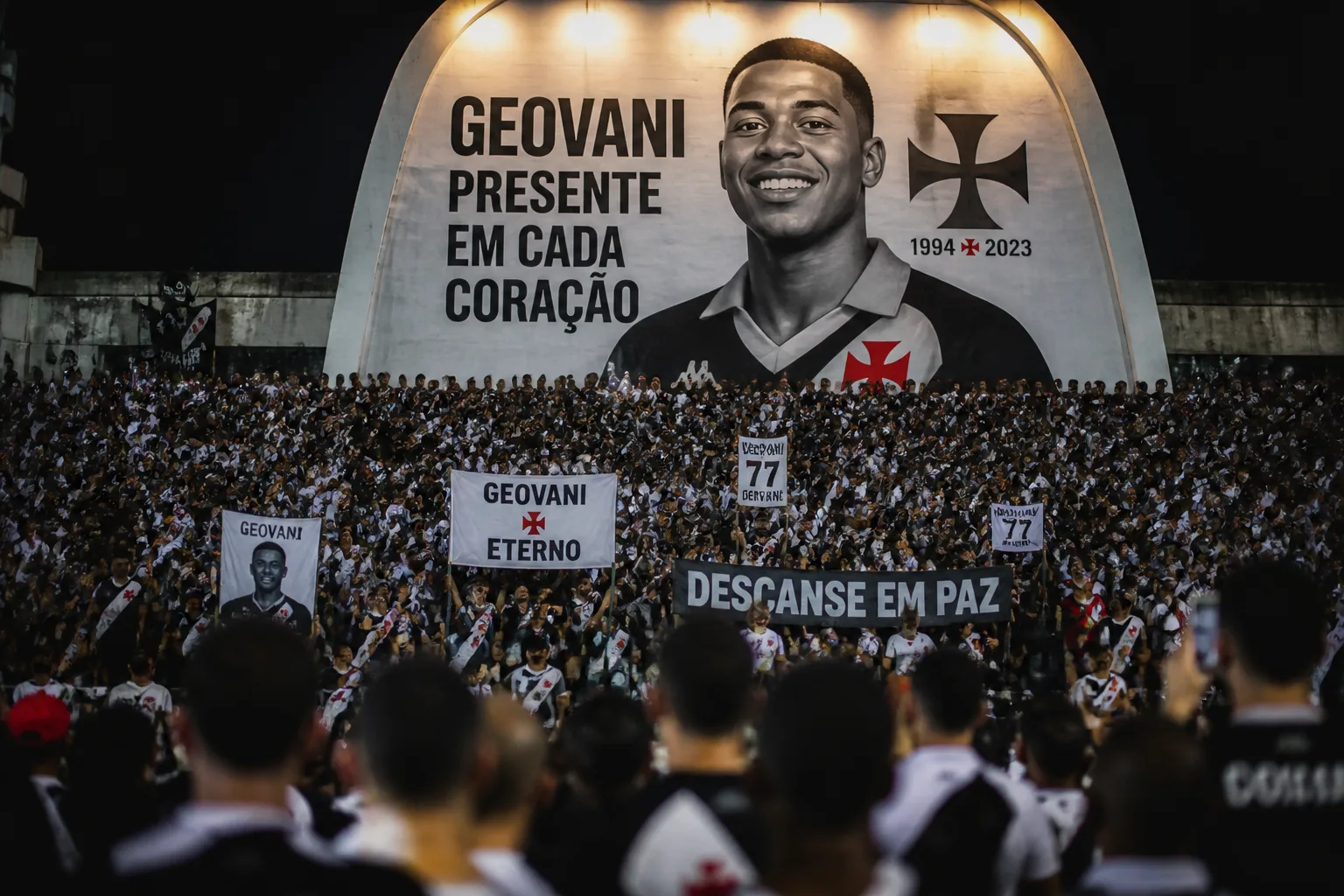 Vasco homenageia Geovani em jogo contra o Bragantino