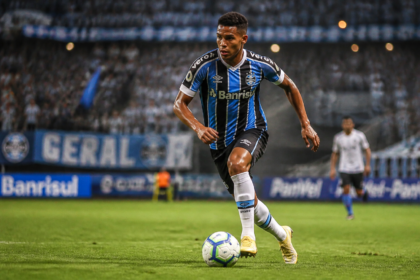 Grêmio contrata Matheus Nascimento, promessa do Botafogo