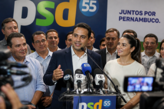 Jeyson Falcão deixa o PSB e se junta ao PSD de Raquel Lyra
