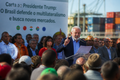 Lula critica tarifas dos EUA e anuncia carta a Trump