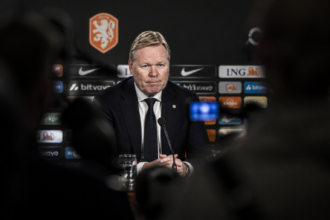 Ronald Koeman deixa seleção da Holanda após eliminação na Copa