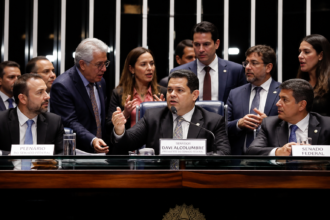 Senado discute futuro da escala 6×1 e propostas de trabalho